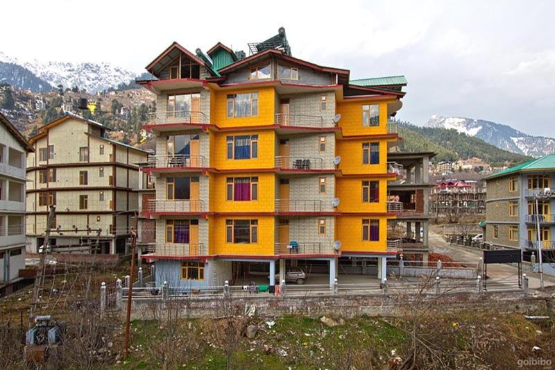 Hotel Uday Himalaya Манали Экстерьер фото